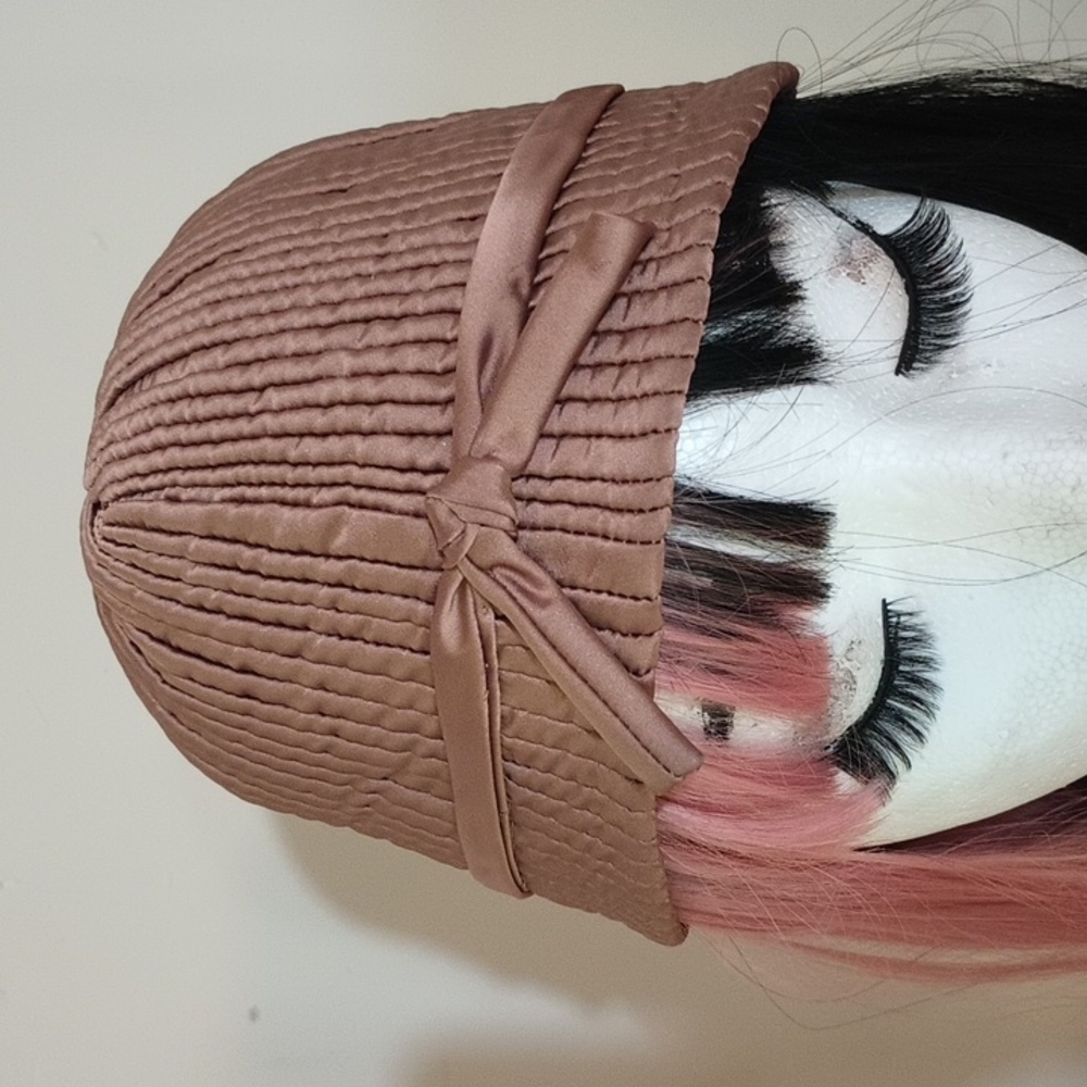 Vintage Joseph magnin hat in brown (small)